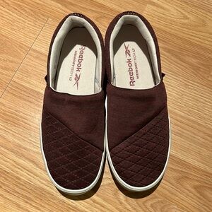 NEW Reebok Slip On Shoes Womens 8.5 Red Quilted Memory Tech LT Sneakers